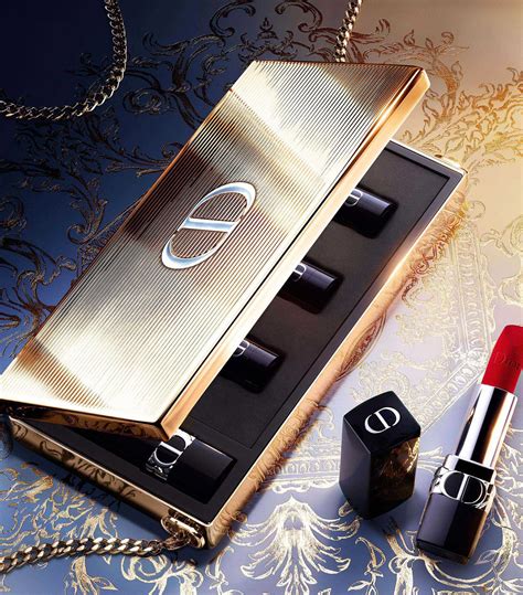 dior gold rouge clutch.